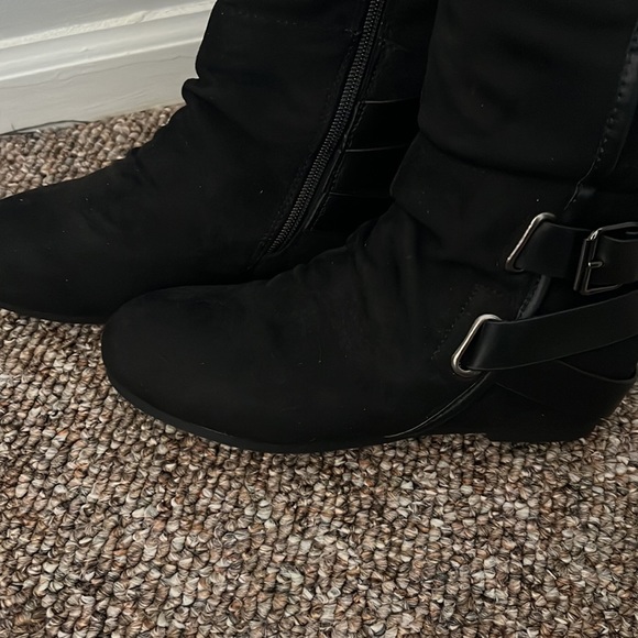 Suede Warm Black Knee High Boots 1 Pair! - Picture 9 of 11